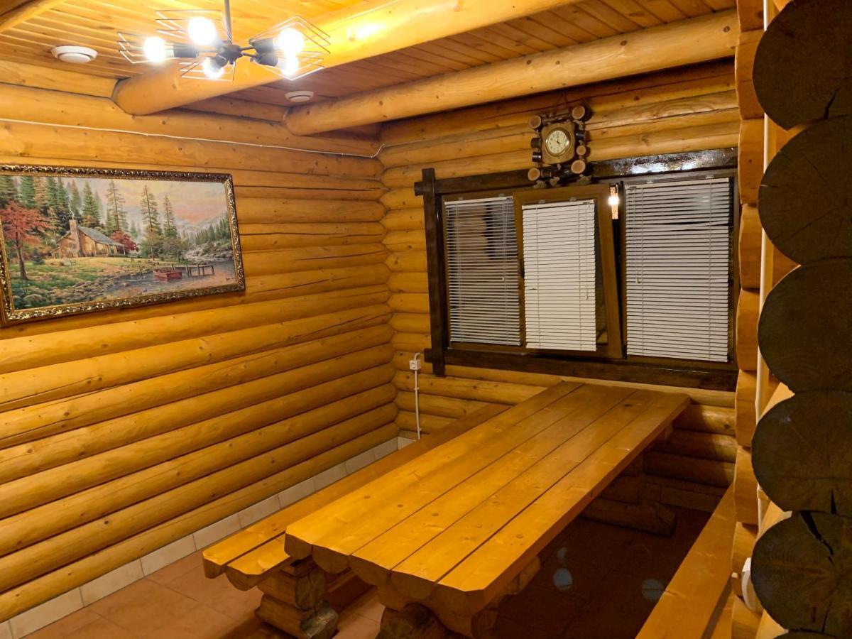 Долина Motel Chornyvody Екстериор снимка