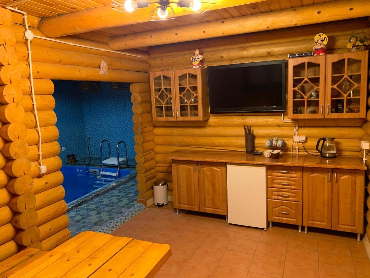 Долина Motel Chornyvody Екстериор снимка