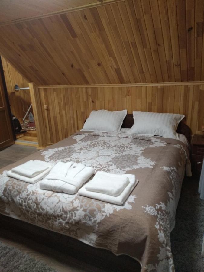 Долина Motel Chornyvody Екстериор снимка